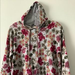 q:21 Floral Hoodie